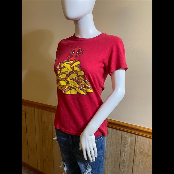 HotTopic DeadPool T-Shirt - Picture 2 of 5